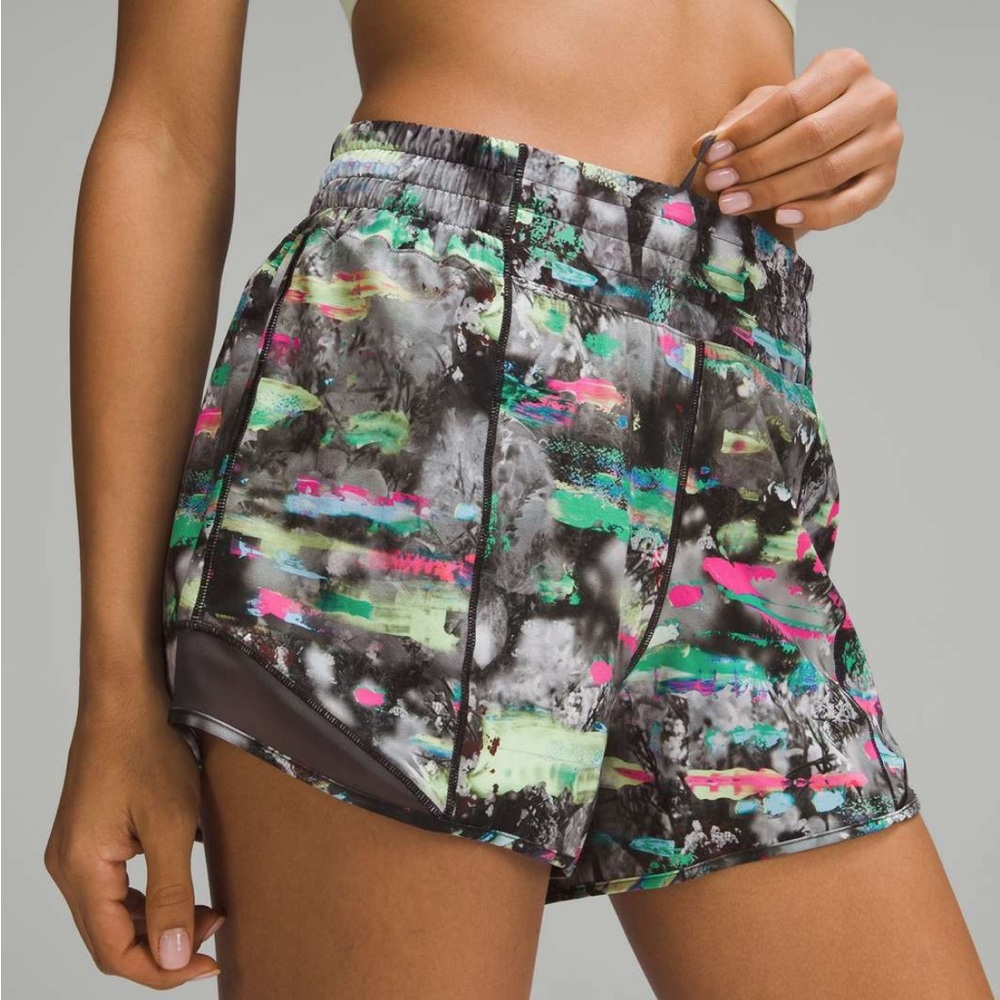 Lululemon hottie hot shorts; low rise, 4 in inseam